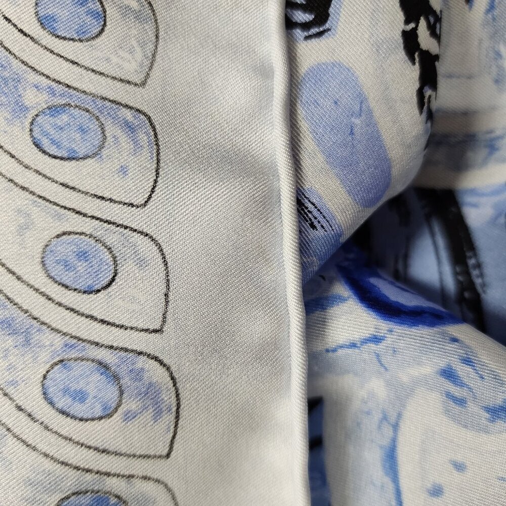 Chanel CC 100%‎ Silk Square Scarf Stole White Blue Women's Rare Italy NWT - Picture 15 of 16